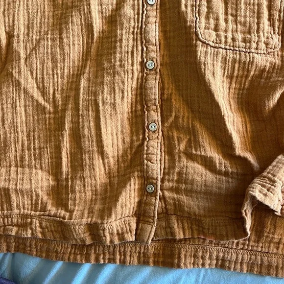 Old Navy Burnt Orange Crinkle Gauze Cropped Blouse - Picture 2 of 5